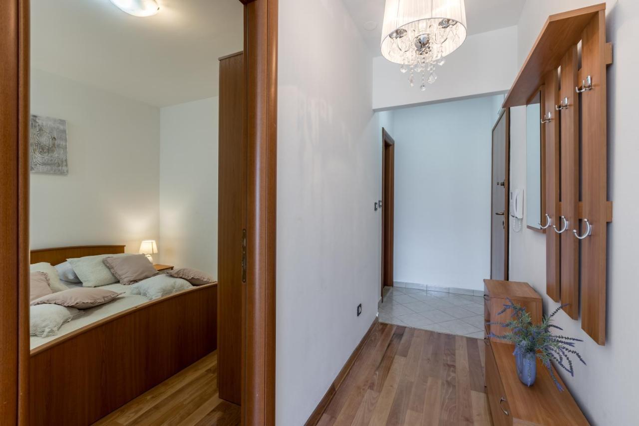 Apartment Split Karoglan Bagian luar foto