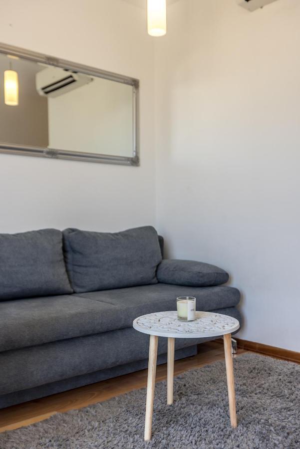 Apartment Split Karoglan Bagian luar foto