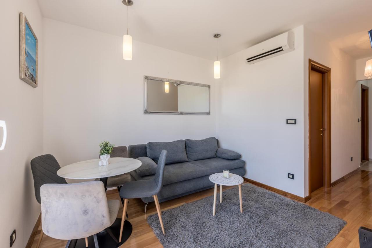 Apartment Split Karoglan Bagian luar foto