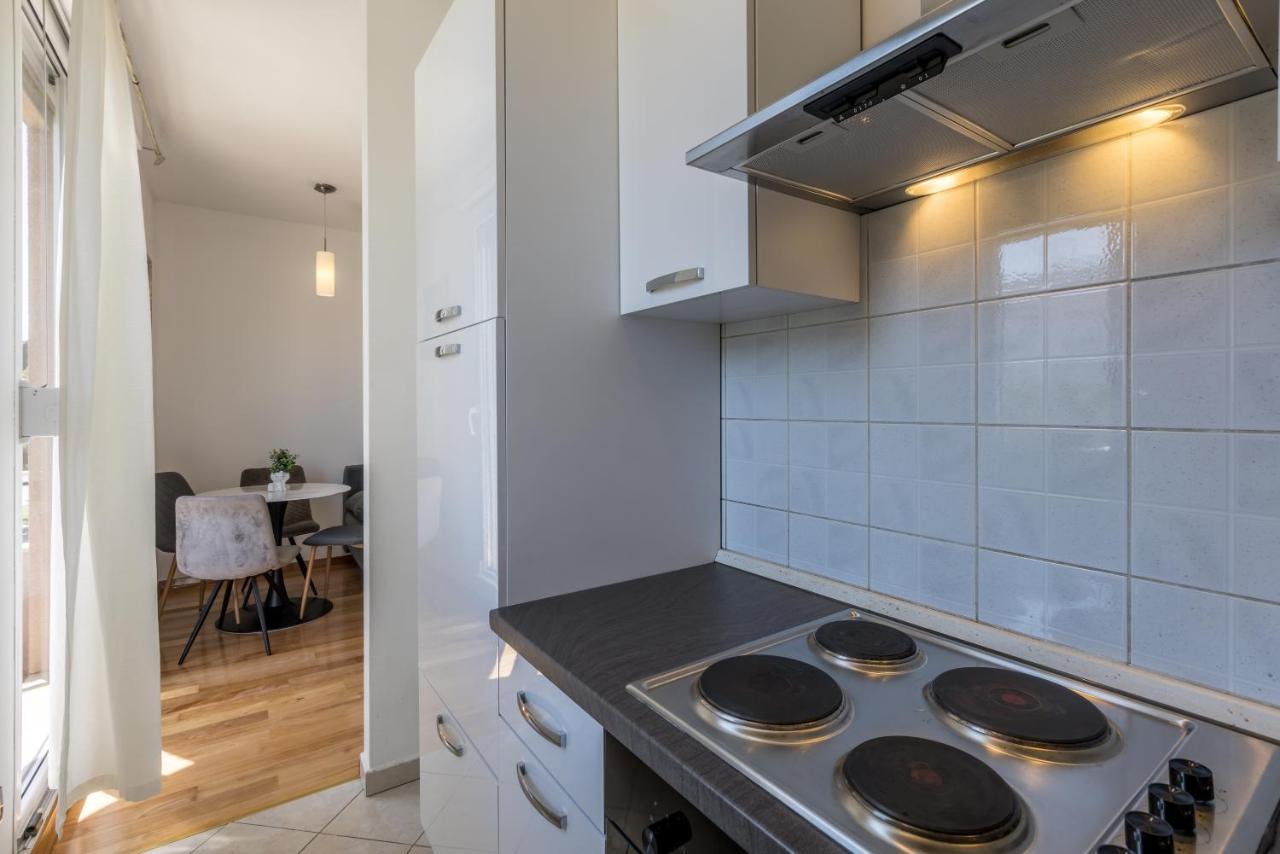 Apartment Split Karoglan Bagian luar foto
